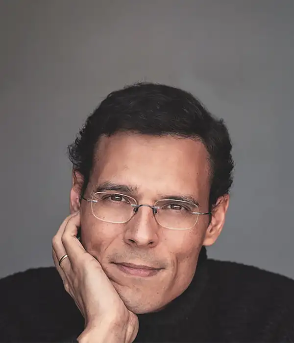 Writer, economist, and clinical psychologist