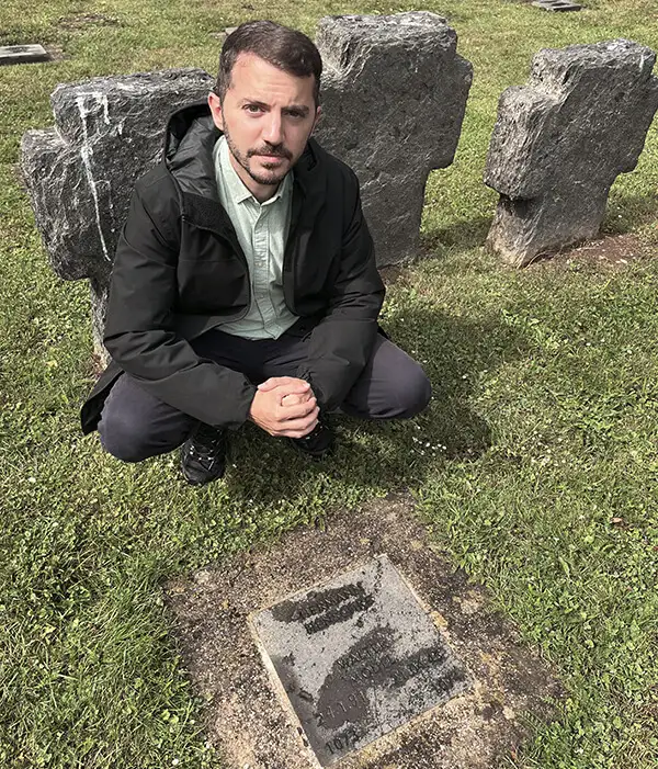 Historian, guide, and content creator